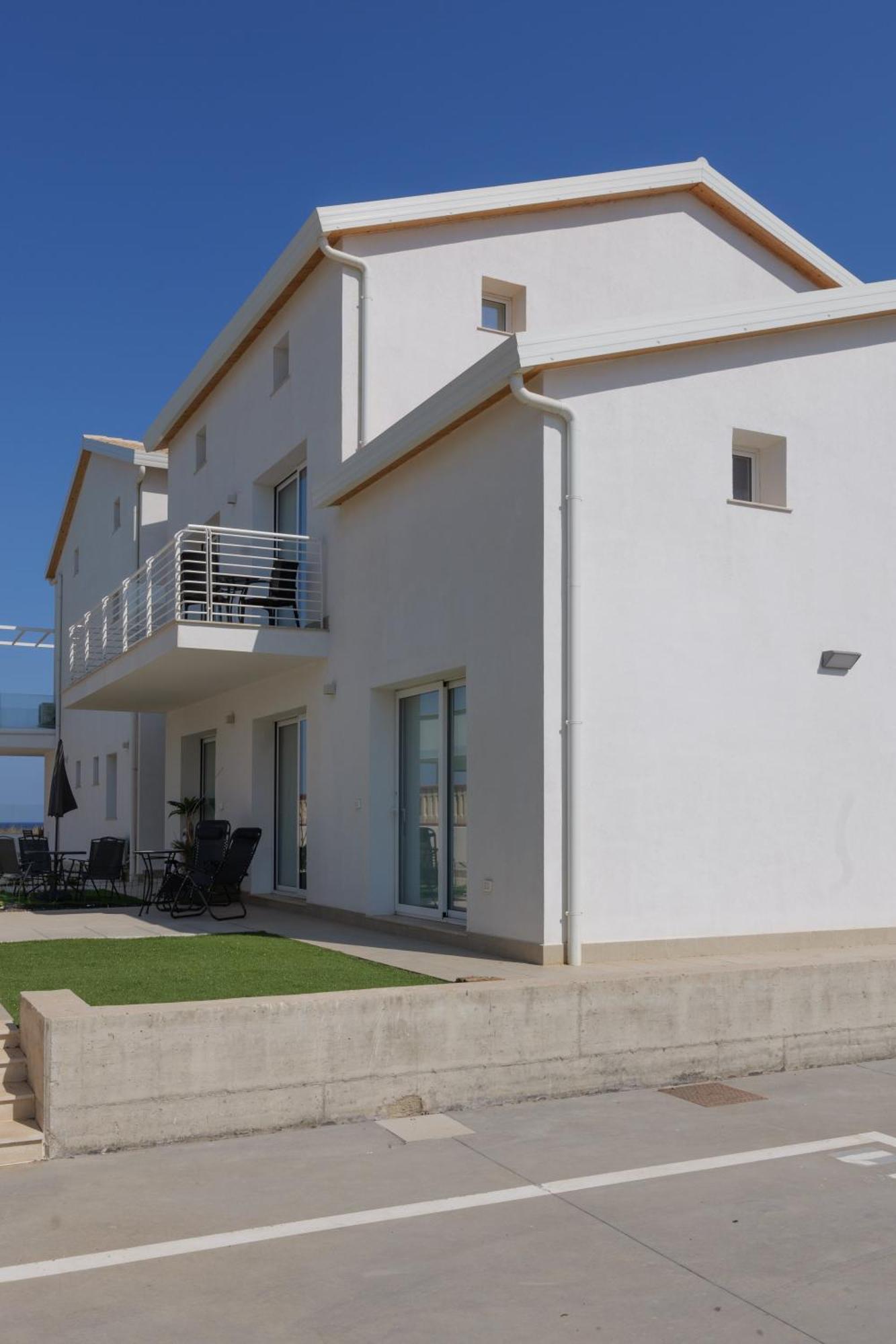 Astro Apartments With Direct Access On The Sea Of Noto Heritage Of Unesco Luaran gambar